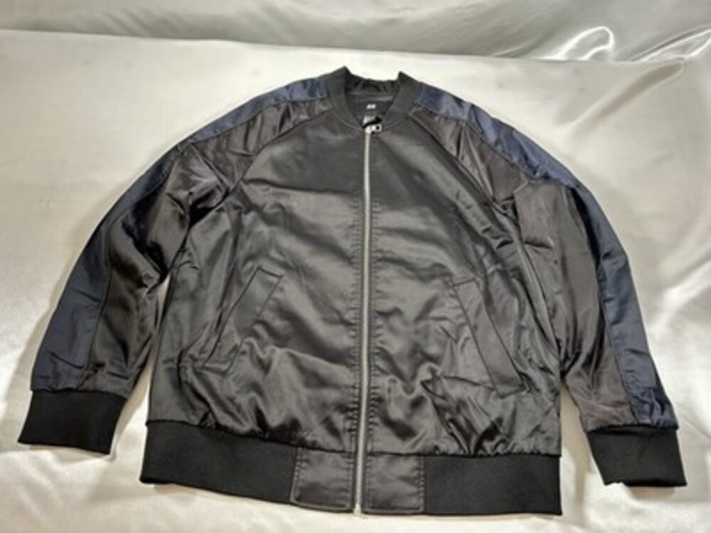 H&M SATIN GLANZ BOMBER JACKET With Zipper BLACK AND NAVY, Men’s Size Medium
